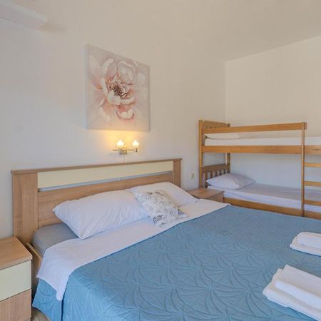 Ferienwohnung Magdalena With Mountain And Seaview Metajna Exterior foto
