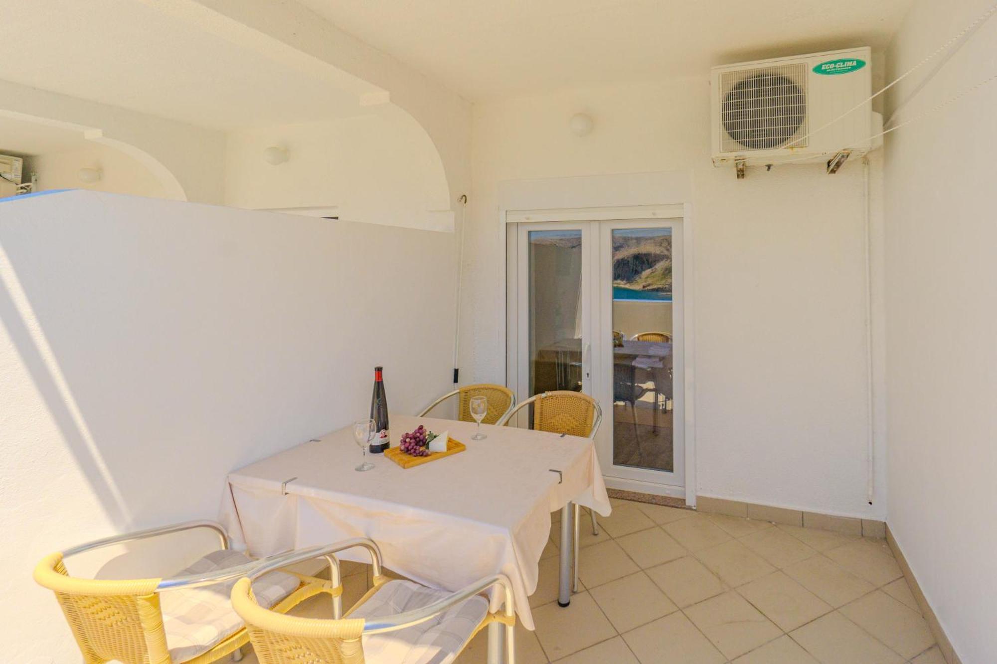 Ferienwohnung Magdalena With Mountain And Seaview Metajna Exterior foto